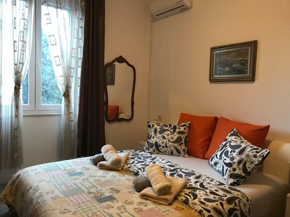 Apartment Kapo Split Exterior photo