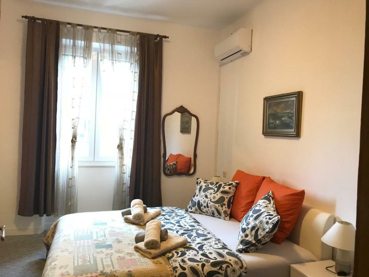 Apartment Kapo Split Exterior photo